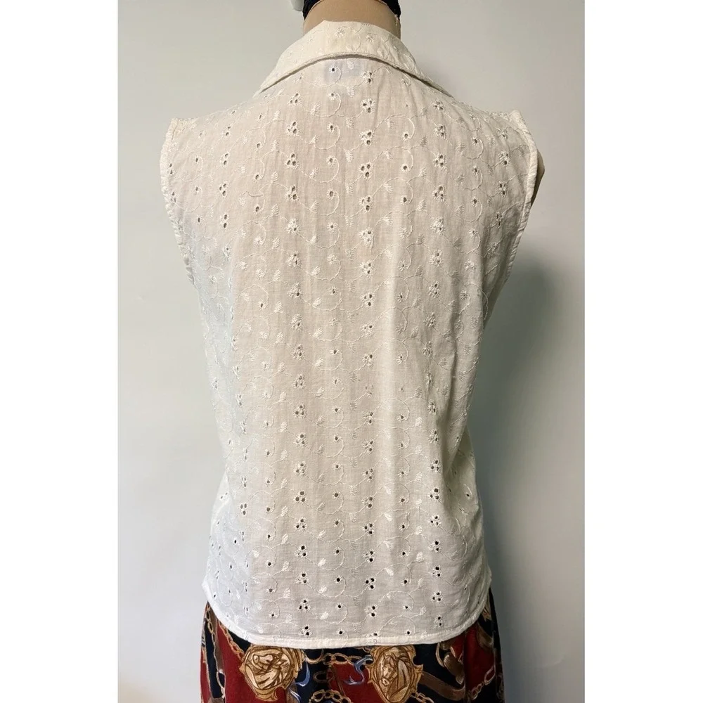 Vintage White Eyelet Lace Sleeveless Top Cottagecore Button Up Cowgirl Small
